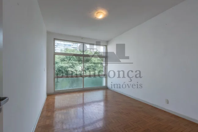 Imagem Apartamento amplo na Oscar Freire, 205m² com ótima distribuição e pé direito alto Em 2009 o apa...