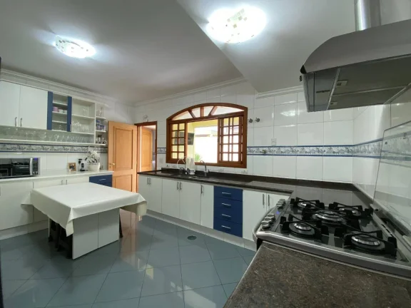 Imagem Casa com 3 dormitórios à venda, 300 m² por R$ 3.000.000,00 - Residencial Tres (Alphaville) - Santana de Parnaíba/SP