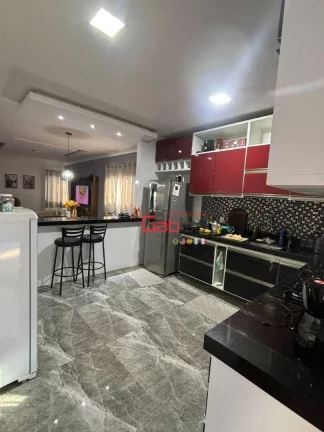Imagem Casa com 3 dormitórios à venda, 188 m² por R$ 600.000,00 - Baixo Grande - São Pedro da Aldeia/RJ