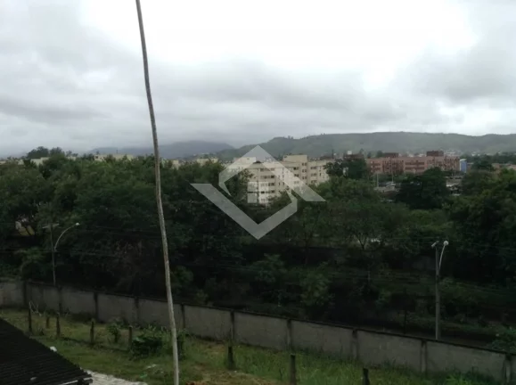 Imagem  Excelente apartamento totalmente reformado - Campo Grande