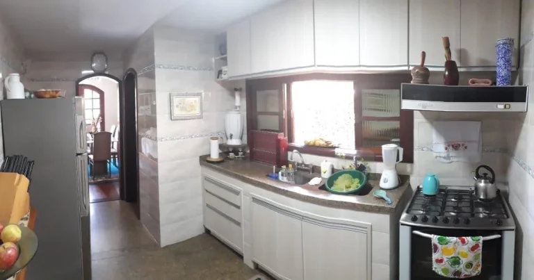 Imagem Casa para Venda em Nova Friburgo, Debossan, 5 dormitórios, 4 suítes, 5 banheiros, 3 vagas