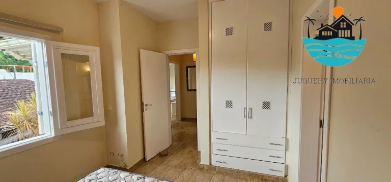 Imagem Alugar Casa anual em Juquehy em Condomínio Fechado - com 4 dormitórios, 2 suíte, 200m da praia - Acomodação máx. 10 pessoas | Juquehy Imobiliária