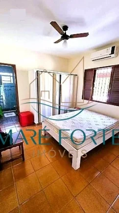 Imagem AMPLA CASA COM CHURRASQUEIRA E QUINTAL