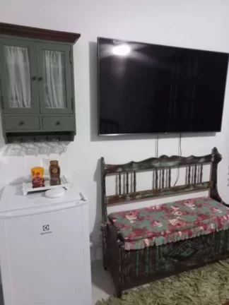 Imagem APARTAMENTO AMPLO REFORMADO, COM 3 SUÍTES, 1 QUADRA DA PRAIA DE PITANGUEIRAS, COM LAZER E 2 VAGAS DE GARAGEM