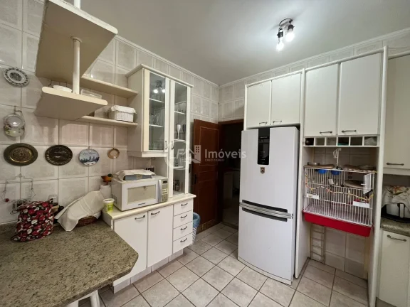 Imagem Linda casa de esquina - 4 quartos