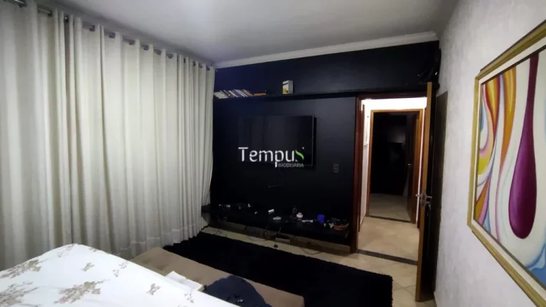 Imagem Casa Terrea, 4 quartos, piscina e churrasqueira, em Setor Bueno, Goiânia/GO