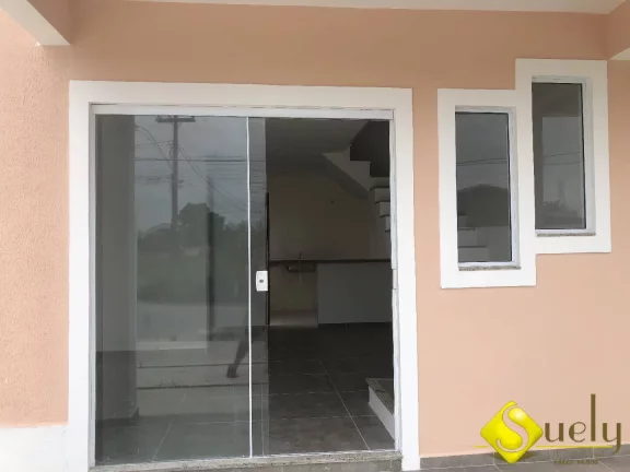 Imagem Lindo sobrado em terreno de esquina com dois quartos!