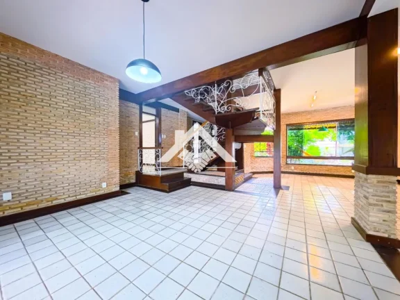 Imagem Casa para Venda em Salvador, Piatã, 5 dormitórios, 4 suítes, 5 banheiros, 2 vagas