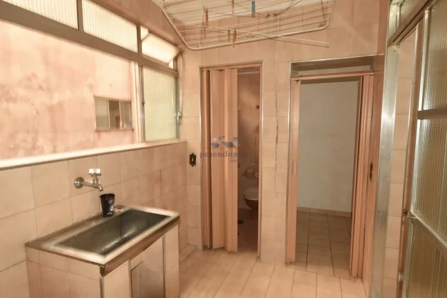 Imagem Apartamento próximo do Metrô Fradique Coutinho com 2 quartos e 1 vaga, 83m²
