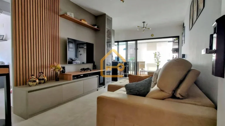 Imagem Apartamento 2 dormitórios (1 suíte), 2 vagas. Edf. Mayfair. Vila Adyana.