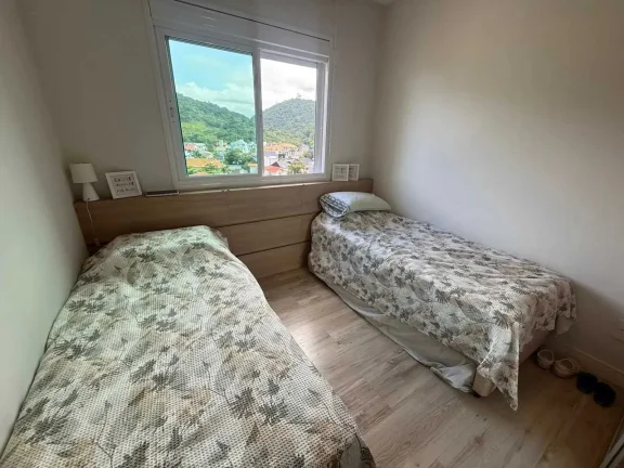 Imagem Apartamento com 2 dormitórios sendo 1 suíte e 1 vaga de garagem na Praia Brava em Itajaí
