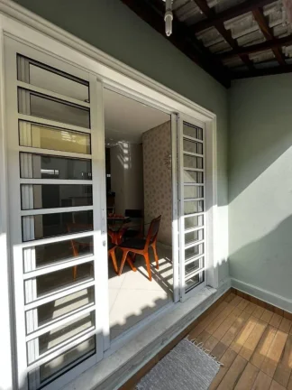 Imagem Casa térrea, 3 dormitórios (1 suíte), 4 Vagas, Bosque dos Eucaliptos - Sjc.