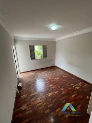 Imagem Jabaquara Sobrado 200M², 3 dormitórios, 1 suíte, 4 vagas a 10 minutos da estação do metro Jabaquara !!!
