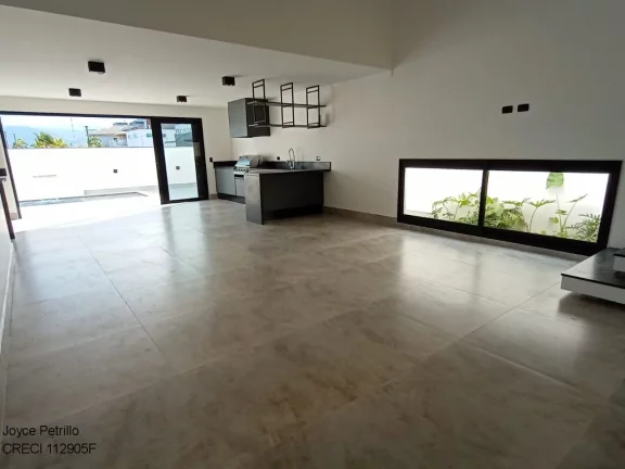 Imagem Casa Nova com Arquitetura Moderna à Venda em Condomínio Fechado na Cidade de Peruíbe.