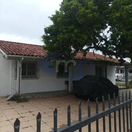 Imagem Casa a venda com 3 dormitorios no centro de Torres/RS