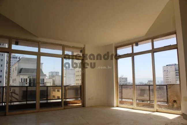 Imagem Cobertura triplex com 642m² área privativa próximo ao Shopping Higienópolis