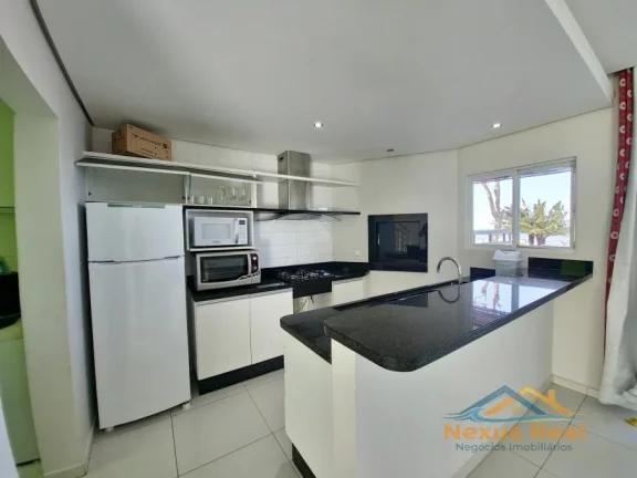 Imagem Casa Frente Mar com 3 Quartos