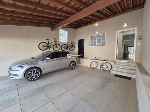 Imagem Casa com 3 dormitórios à venda, 210 m² por R$ 960.000,00 - Jd Porangaba - Águas de São Pedro/SP