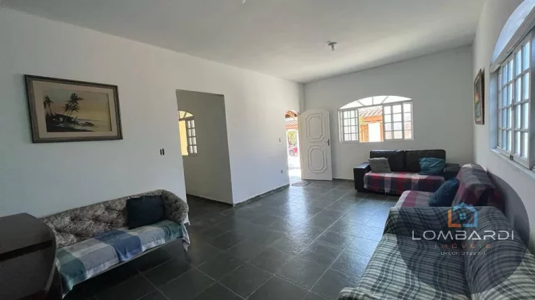 Imagem Ótima casa no Perequê-açú !