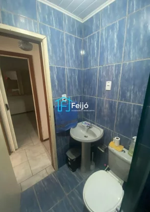 Imagem Casa 3 dormitórios com pátio e garagem - Restinga Nova