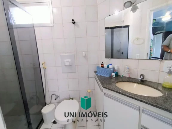 Imagem Apartamento 3 Quartos com Suíte e Área Privativa no Centro de Guarapari, Próximo às Praias
