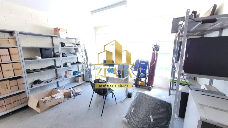 Imagem Galpão industrial 500m2, pé direito alto, em condomínio fechado.