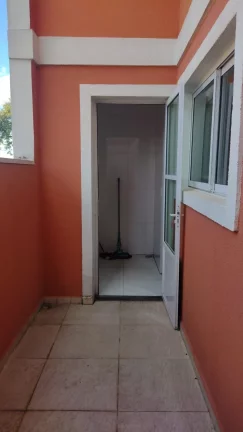 Imagem APARTAMENTO SEM CONDOMÍNIO, TÉRREO C/ 3 E DORMITÓRIOS E UMA SUÍTE