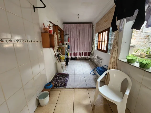 Imagem Imóvel espaçoso para comprar, confira esta ótima opção com 5 quartos, sendo 1 suíte, e 3 banhe...