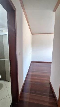 Apartamento de 3 Dormitórios, 1 Suíte, Frente para a Rua e Garagem Exclusiva