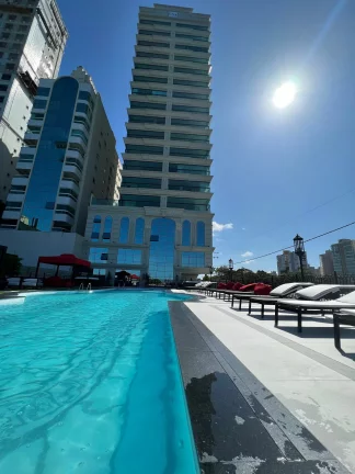 Imagem Mobiliado com 4 dormitórios à venda sendo 4 suítes, 180.0 m² por - R$ 10.900.000,00 - Meia Praia - Itapema/SC