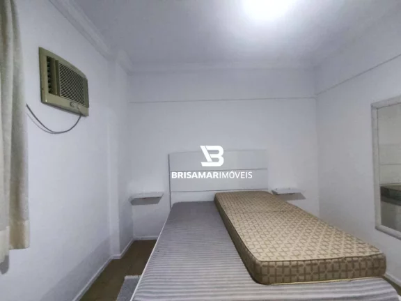 Imagem PITANGUEIRAS- UMA QUADRA DA PRAIA , LOCALIZAÇÃO ESPETACULAR , GARAGEM NO PRÉDIO.