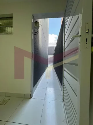 Imagem CASA DUPLEX USADO 2/4 SENDO 1 SUÍTE - PAPAGAIO