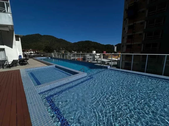 Imagem Apartamento com 3 dormitórios sendo 1 suíte e 2 vagas de garagem - Bairro Fazenda Itajaí/SC