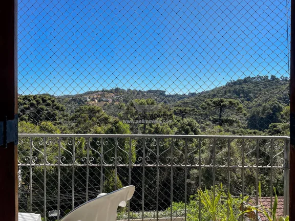 Imagem Apartamento 3 Dormitórios à Venda em Campos do Jordão | com Lareira