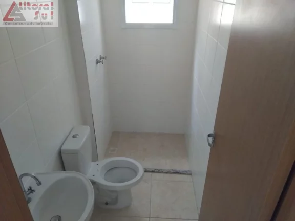 Imagem Apartamento à venda na Guilhermina, Praia Grande-SP: 2 quartos, 1 suíte, 1 vaga de garagem e 56m² de área. Adquira já!