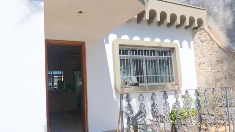 Imagem CASA NA V. GRACIOSA COM 4 VAGAS COBERTAS