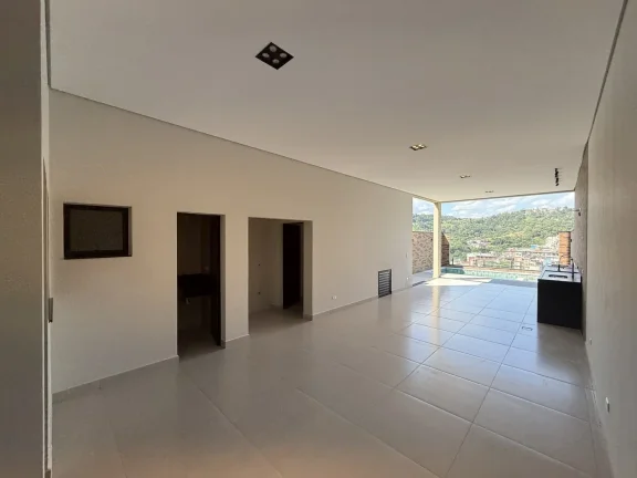 Imagem Casa Alto Padrão com Piscina e Salão, Nova Jaguari SP