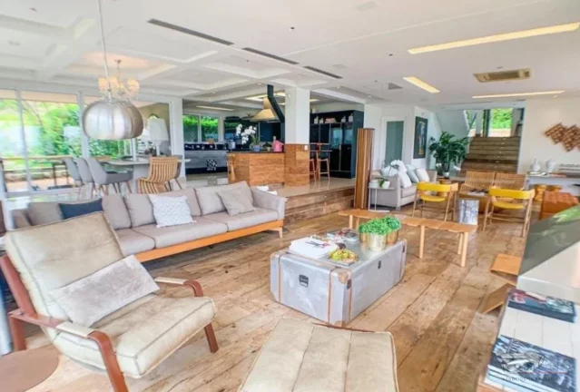 Imagem Casa de Luxo à Venda em Condomínio exclusivo no Cacupé, projeto do renomado Arquiteto Robson Nasc...