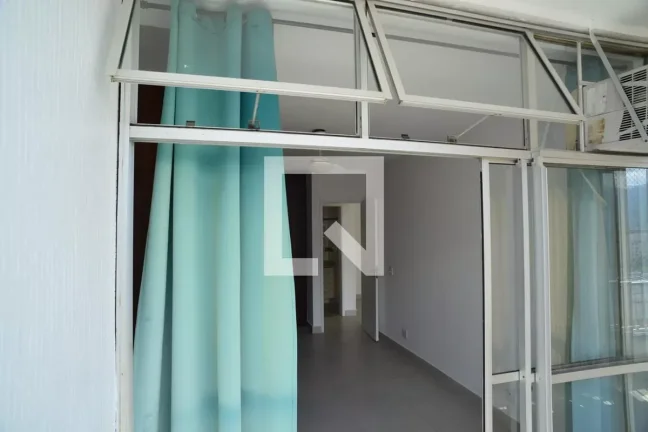 Imagem Apartamento à Venda - Barra da Tijuca, 1 Quarto, 70 m2