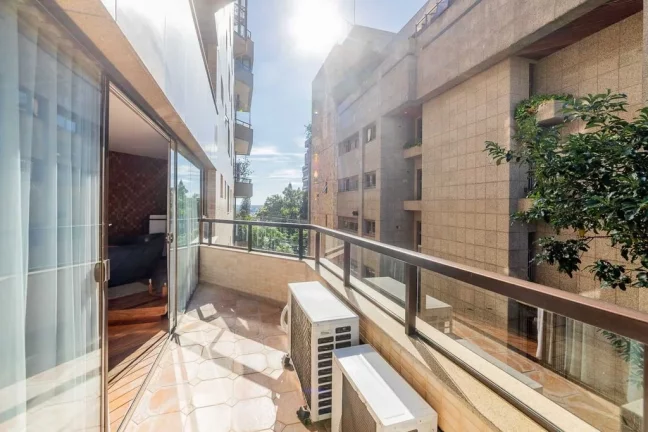 Imagem Apartamento à venda no bairro Moinhos de Vento - Porto Alegre/RS