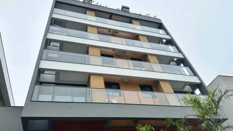 Imagem Apartamento 2 dormitórios sendo 1 suíte 1 vaga garagem - Ingleses do Rio Vermelho/SC
