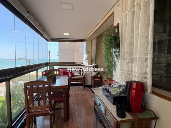 Imagem Viva na orla de Itaparica com vista mar, sol da manhã, varanda gourmet, 3 quartos com 2 suítes, móveis planejados e lazer completo.