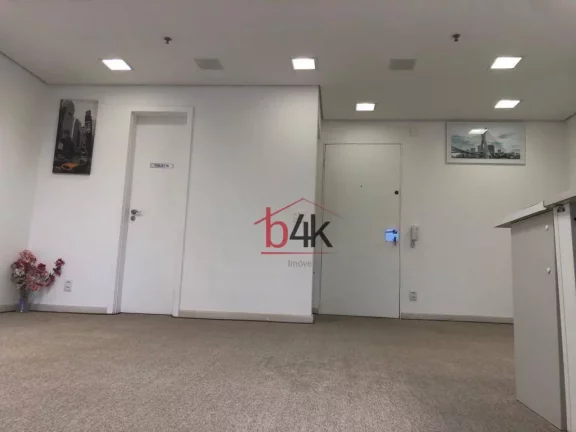 Imagem Sala comercial à venda no Brooklin. Rua André Ampére, 153.