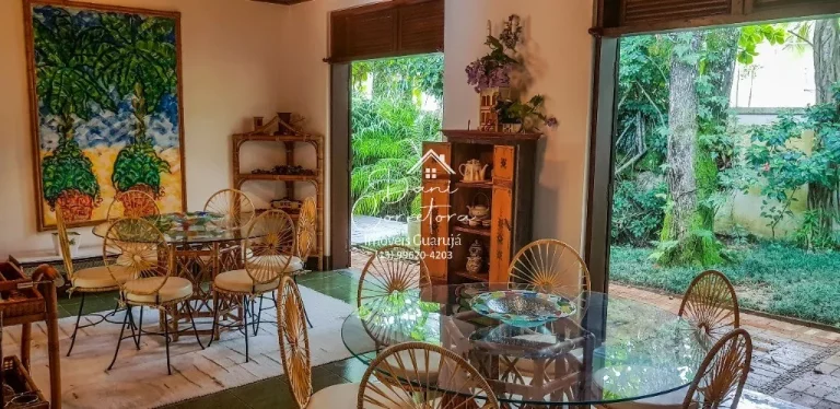 Imagem Oportunidade imperdível: Pousada comercial à venda ou locação em Guarujá-SP, bairro Guaiúba, com 9 quartos, 9 suítes, 3 salas, 11 banheiros, 9 vagas de garagem e 800,00 m² de área.