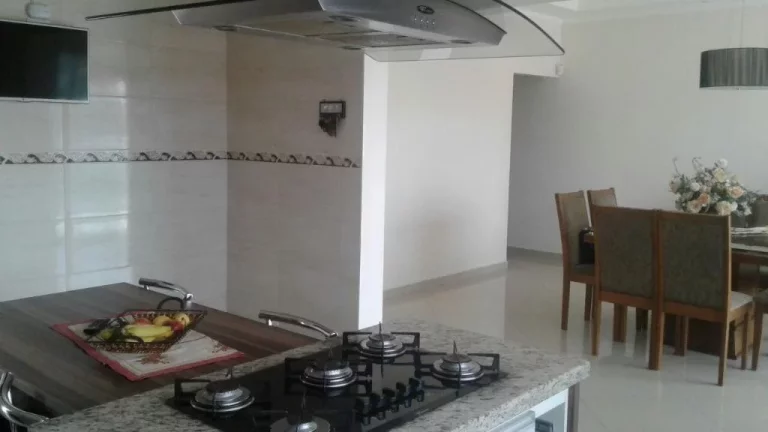 Imagem Sobrado residencial à venda, Jardim realce, Suzano, 100 metros da Rua general francisco glicério.