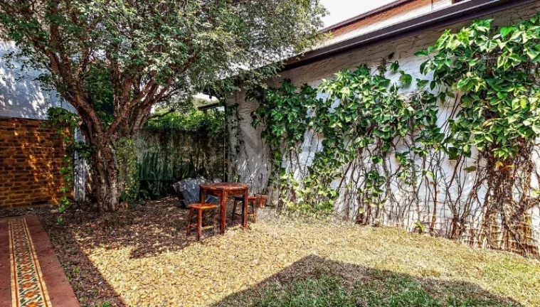 Imagem Casa estilo Farm House para Locação no Jardim Paulista - São Paulo-SP: 3 Quartos, 1 Suíte, 4 Salas, 4 Banheiros, 2 Vagas, 223m².
