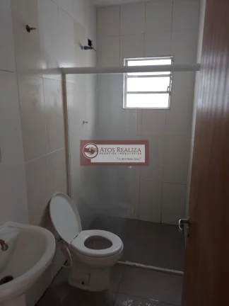 Imagem Oportunidade de locação no Guarapiranga. Alugo imóvel compacto de 1 dormitório, sala, cozinha, banheiro e Área de serviço, R$ 1.000
