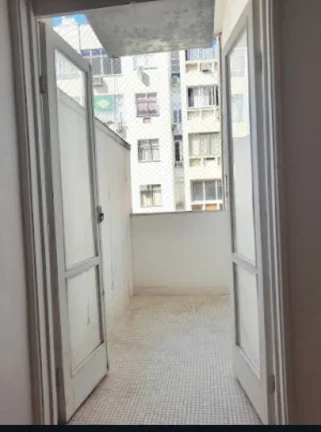 Imagem Vendo quadra da praia Domingos Ferreira de frente, 3 quartos, vaga .