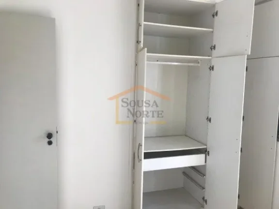 Imagem Apartamento com 3 dormitórios, sendo 1 de empregada e 2 com armários planejados, sala ampla para 2...