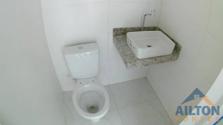 Imagem Apartamento com 2 Quartos à Venda na Praia do Morro - Guarapari/ES